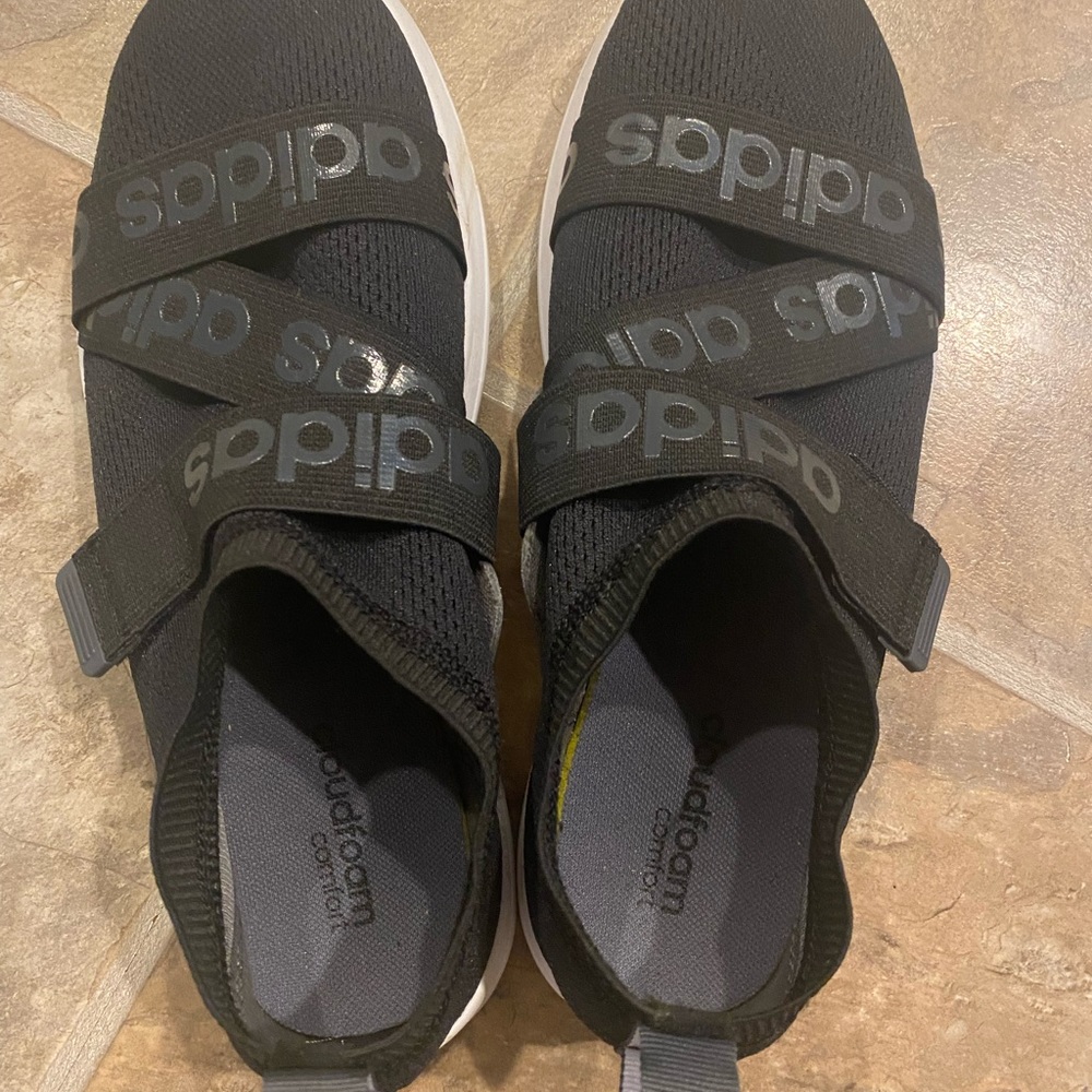 Adidas Shoes - Picture 4 of 5